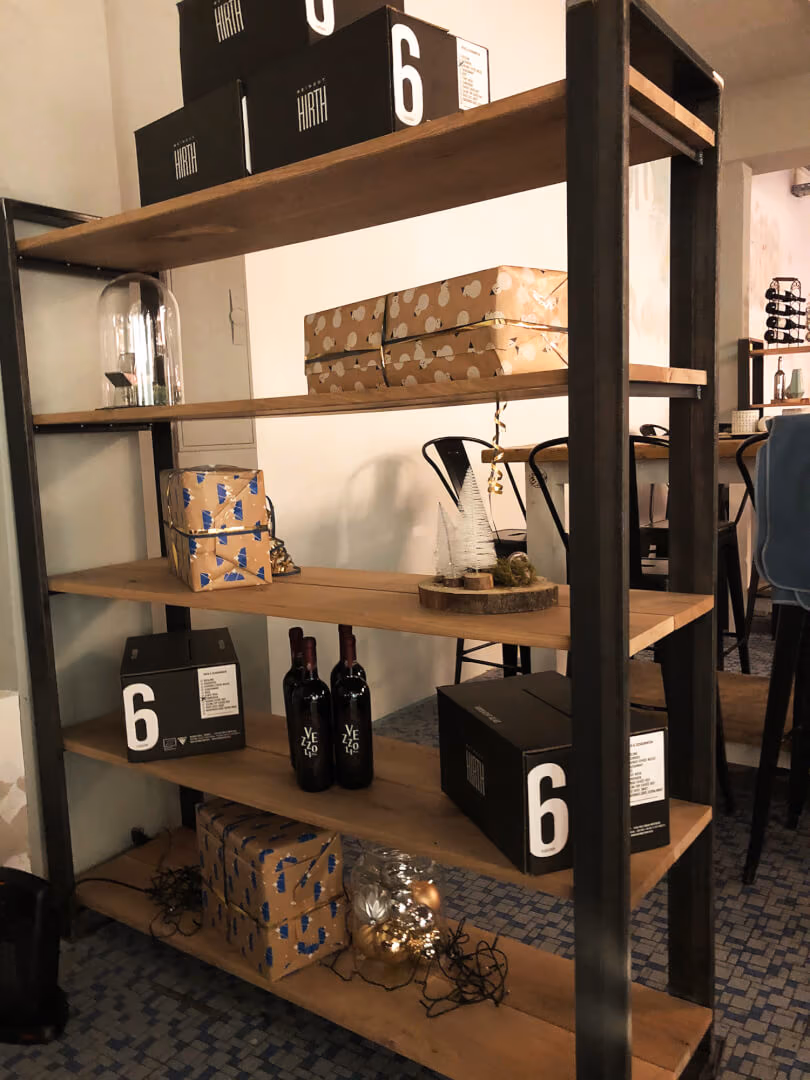 Bistroeinrichtung Massivholz Bistrobedarf — Gastro- & Bistrotische von BRETTArt Hamburg