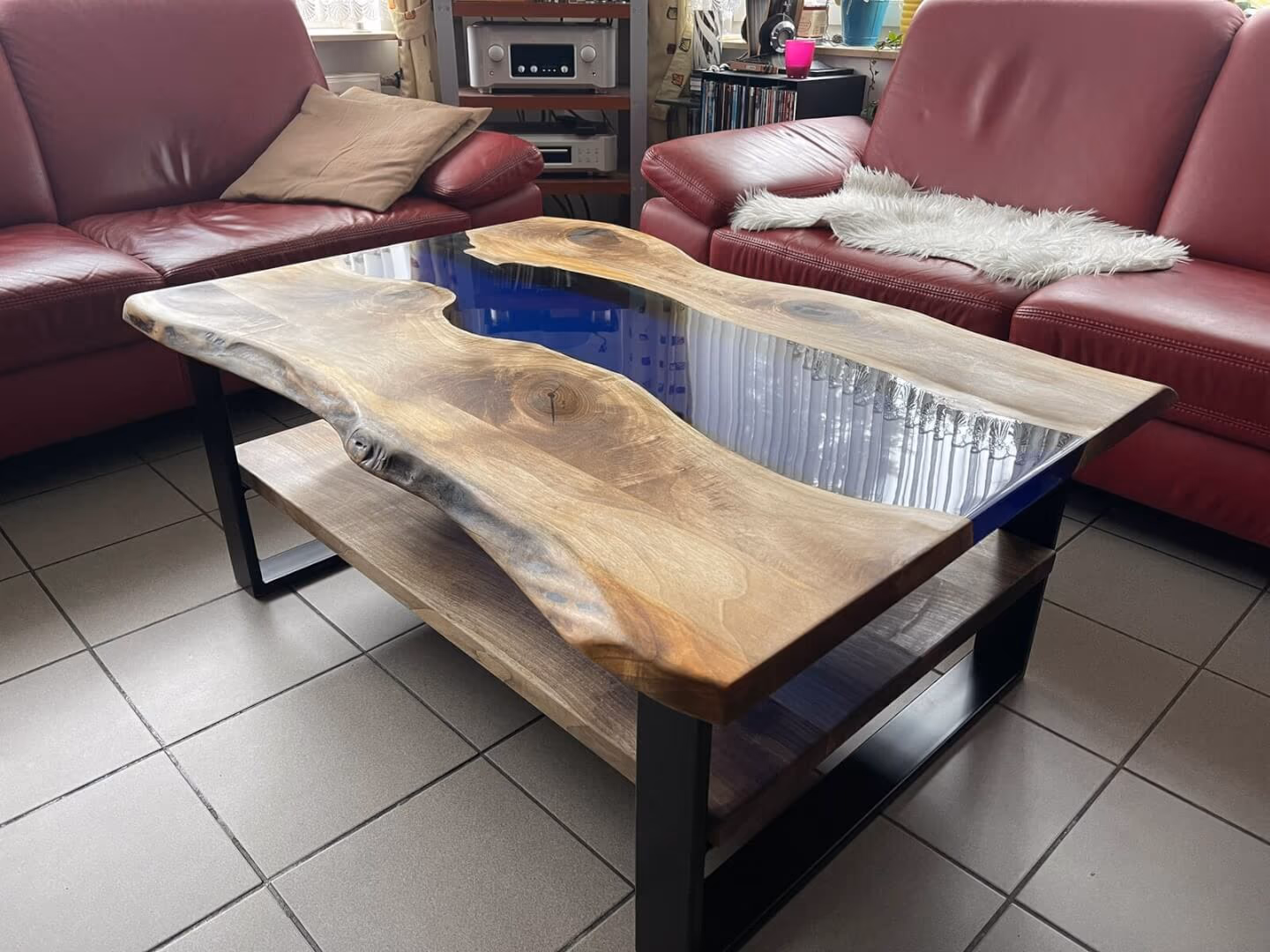 BRETTArt Rivertable Blau Couchtisch Wohnzimmer — Couch- & Loungetische von BRETTArt Hamburg