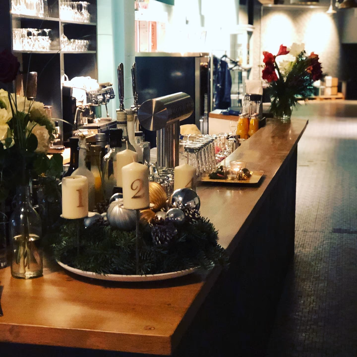 Gastro- & Bistrotische — Referenz 07 — Gastro- & Bistrotische von BRETTArt Hamburg