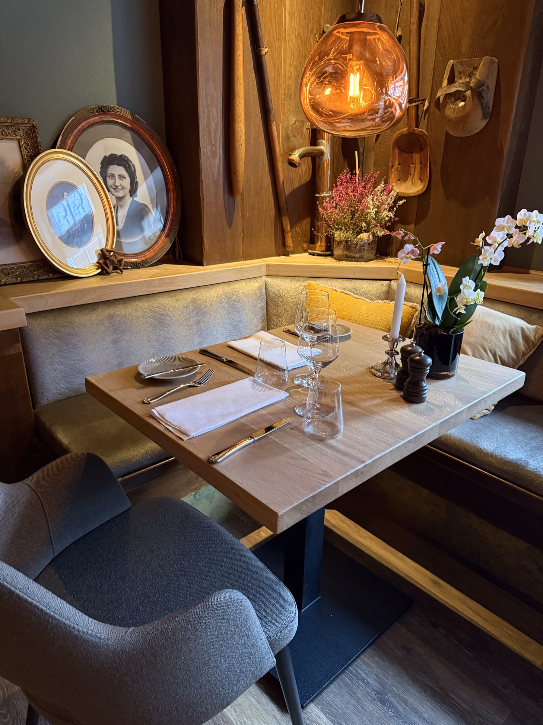 Gastro- & Bistrotische — Referenz 14 — Gastro- & Bistrotische von BRETTArt Hamburg
