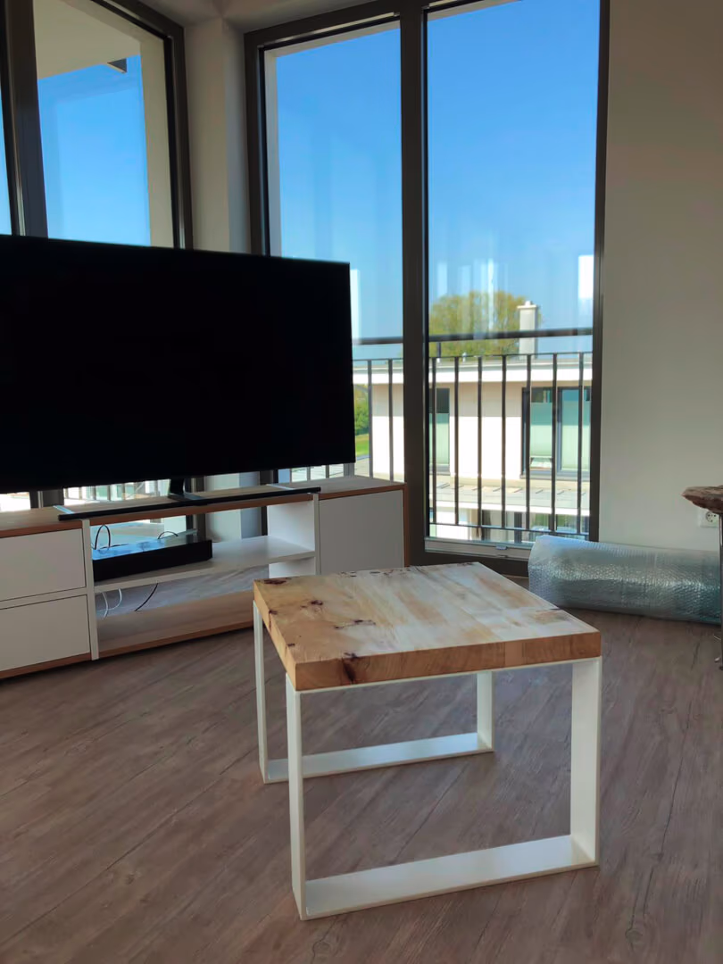 Tv Tisch Fernsehtisch Beistelltisch massiv — Couch- & Loungetische von BRETTArt Hamburg